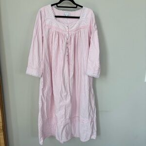 Eileen West Pink Flannel Nightgown Size L